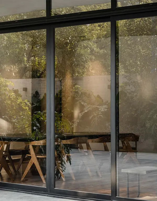 Sistema 2000 CORREDERA PERIMETRAL de Cortizo para puertas y ventanas correderas